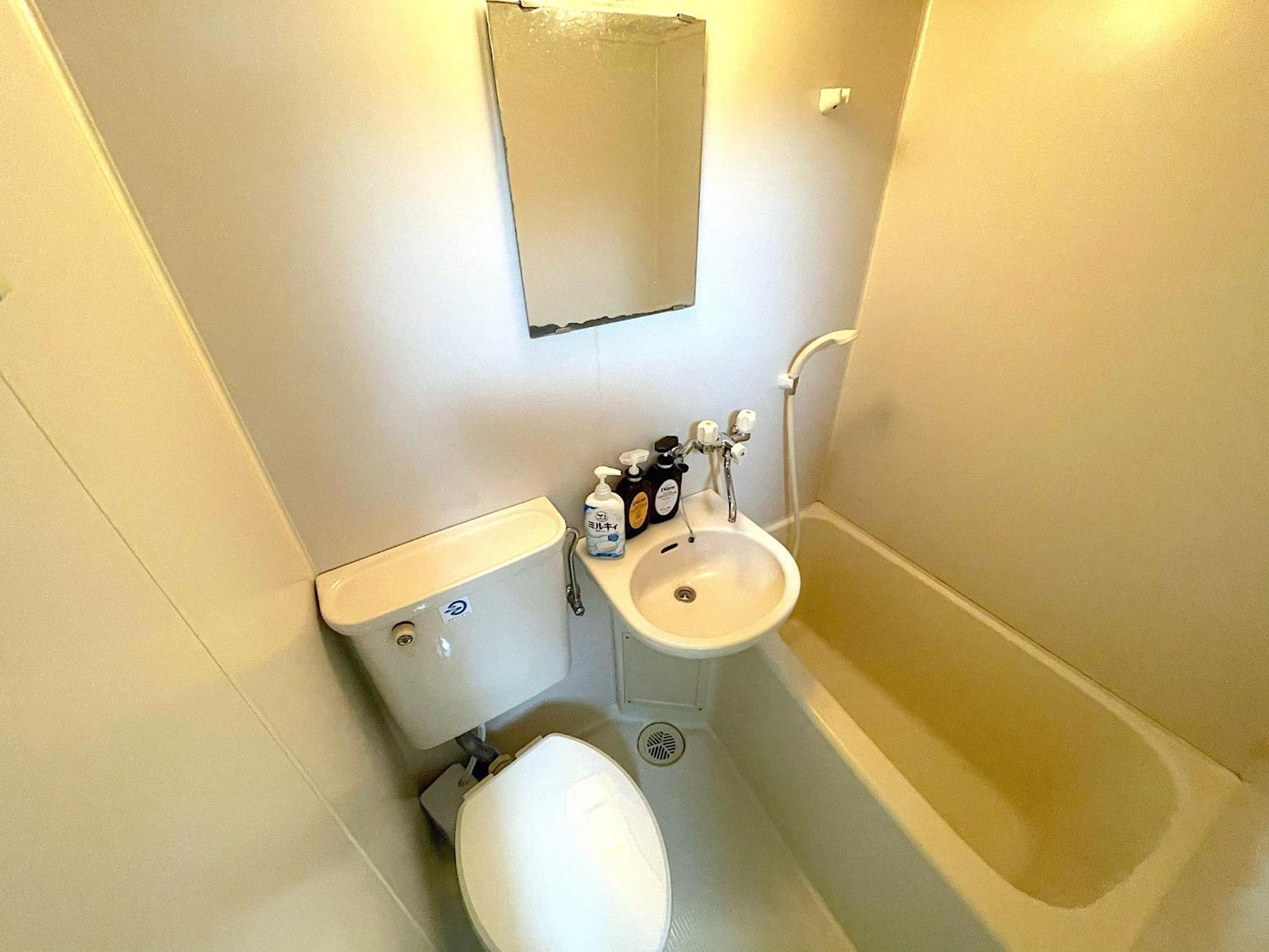 Fukuoka Airport Line Ijiri St Self Check In Apartment Exterior photo